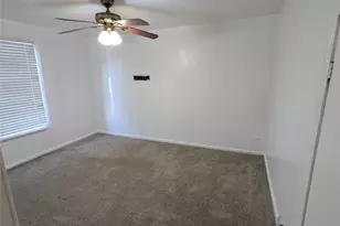 2211 Ella Blvd, Houston, TX 77008 - Photo 7