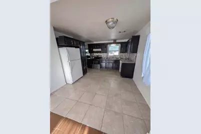 2211 Ella Boulevard, Houston, TX 77008 - Photo 9