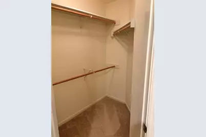 16 Scarlet Woods Court, The Woodlands, TX 77380 - Photo 11