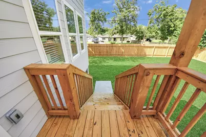 1316 W Willis Street, Alvin, TX 77511 - Photo 31