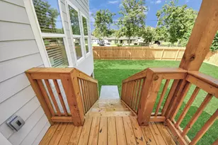 1316 W Willis St, Alvin, TX 77511 - Photo 31