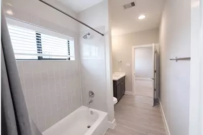 10806 Warwana Road #C, Houston, TX 77043 - Photo 19
