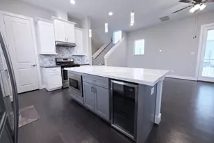 10806 Warwana Rd, Houston, TX 77043 - Photo 11