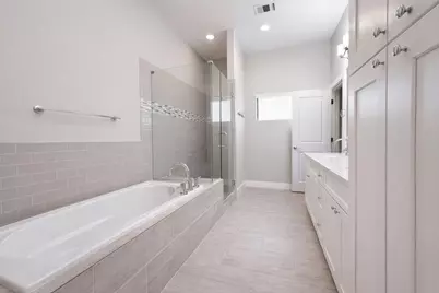 10806 Warwana Road #C, Houston, TX 77043 - Photo 23