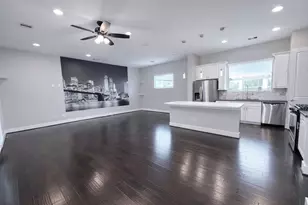 10806 Warwana Rd, Houston, TX 77043 - Photo 3