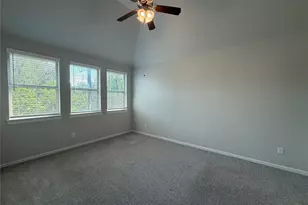 10707 Centre Forest Dr, Houston, TX 77043 - Photo 11