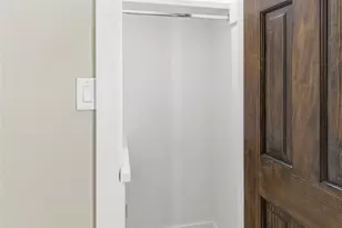 430 B N Hutcheson St, Houston, TX 77003 - Photo 11