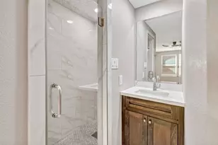 430 B N Hutcheson St, Houston, TX 77003 - Photo 7