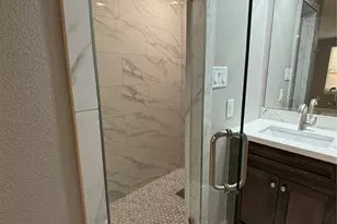 430 B N Hutcheson St, Houston, TX 77003 - Photo 9