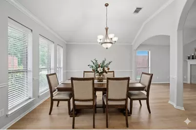 12307 Green Trails Drive, Stafford, TX 77477 - Photo 5