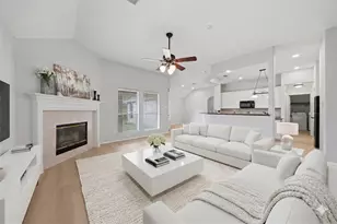 12307 Green Trails Dr, Stafford, TX 77477 - Photo 7