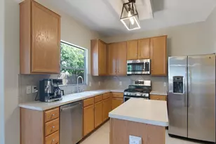 22527 Hamlet Park Ct, Spring, TX 77373 - Photo 9