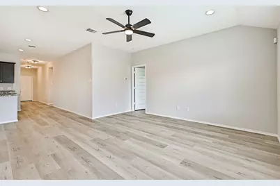 3930 Hawaiian Court, Baytown, TX 77521 - Photo 9