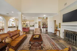 1214 Gray Moss Ln, Houston, TX 77055 - Photo 11