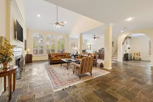 1214 Gray Moss Ln, Houston, TX 77055 - Photo 9