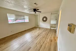 13527 Castilian Dr, Houston, TX 77015 - Photo 9