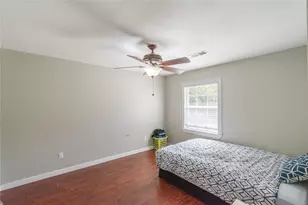 9619 Highmeadow Dr, Houston, TX 77063 - Photo 15