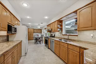 12850 Rich Ct, Houston, TX 77077 - Photo 15