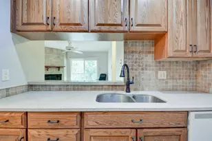 2800 Jeanetta St, Houston, TX 77063 - Photo 7
