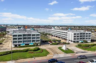 6102 Seawall Blvd, Galveston, TX 77551 - Photo 3