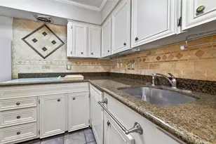 909 Silber Rd, Houston, TX 77024 - Photo 13