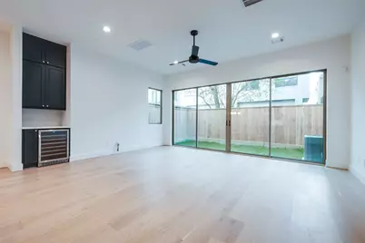 323 Malone Street, Houston, TX 77007 - Photo 17