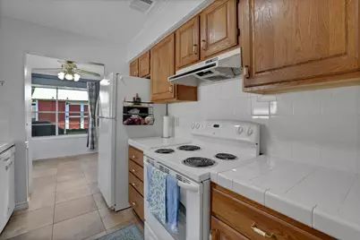 8515 Oakhaven Road, La Porte, TX 77571 - Photo 17