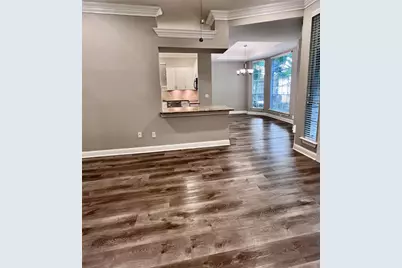 5353 Memorial Drive #1010, Houston, TX 77007 - Photo 3