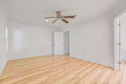 4924 Austin Drive, Galveston, TX 77551 - Photo 15