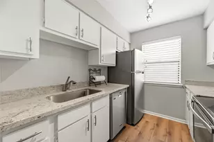 5711 Sugar Hill Dr, Houston, TX 77057 - Photo 13