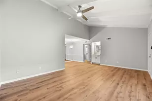 5711 Sugar Hill Dr, Houston, TX 77057 - Photo 5