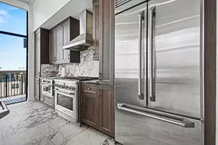 4820 Caroline St, Houston, TX 77004 - Photo 9