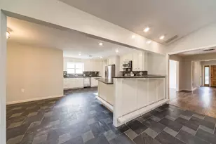 3627 Tartan Ln, Houston, TX 77025 - Photo 11