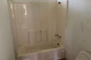 1208 W 10th St, Freeport, TX 77541 - Photo 11
