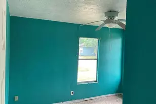 1208 W 10th St, Freeport, TX 77541 - Photo 9