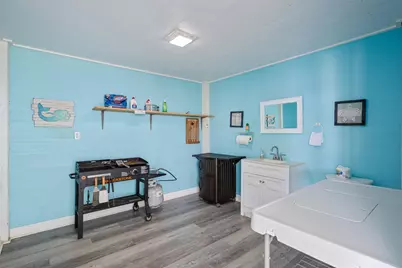 956 Biscayne, Crystal Beach, TX 77650 - Photo 33