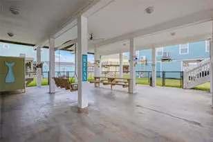 956 Biscayne, Crystal Beach, TX 77650 - Photo 31