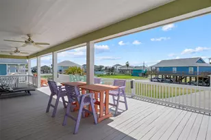 956 Biscayne, Crystal Beach, TX 77650 - Photo 7