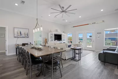 956 Biscayne, Crystal Beach, TX 77650 - Photo 13
