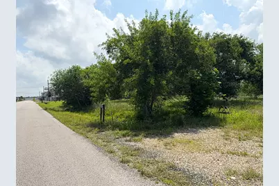 1438 24th Street, Dickinson, TX 77539 - Photo 11