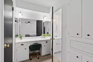 740 Post St, Houston, TX 77022 - Photo 17