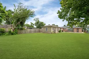 740 Post St, Houston, TX 77022 - Photo 29