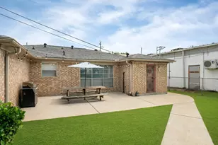 740 Post St, Houston, TX 77022 - Photo 25