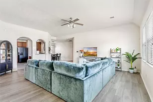 13602 Kodiak Brown Bear St, Crosby, TX 77532 - Photo 9