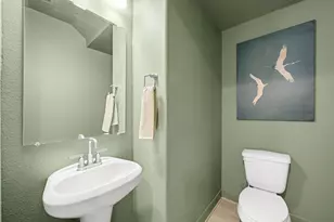 8906 Covenant Pl, Houston, TX 77055 - Photo 11