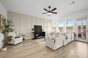 8906 Covenant Pl, Houston, TX 77055 - Photo 7