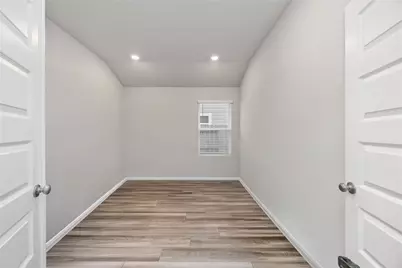 6915 Ventura Drive, Rosharon, TX 77583 - Photo 3