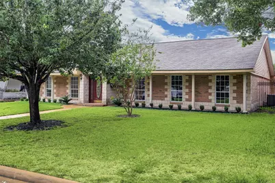 4315 Woodvalley Drive, Houston, TX 77096 - Photo 3