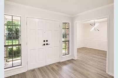 10710 Sandy Shoals Drive, Houston, TX 77071 - Photo 13