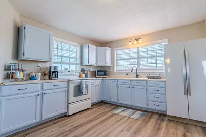 402 Seashell Drive, Surfside Beach, TX 77541 - Photo 15